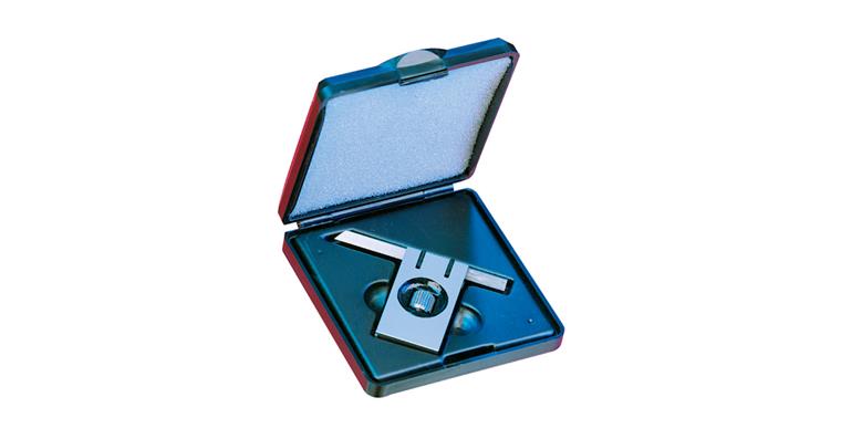 Adjustable knife-edge square accuracy +/- 2 µ in case