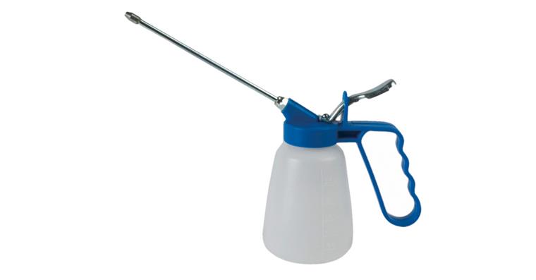 Ölspritzkanne Polyethylenbehälter 300 ml transparent mit Messingpumpe